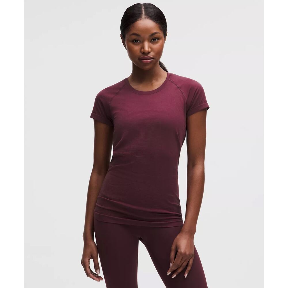 Lululemon Red Swiftly Tech Compression T-Shirt Flattering Workout Top Size 10